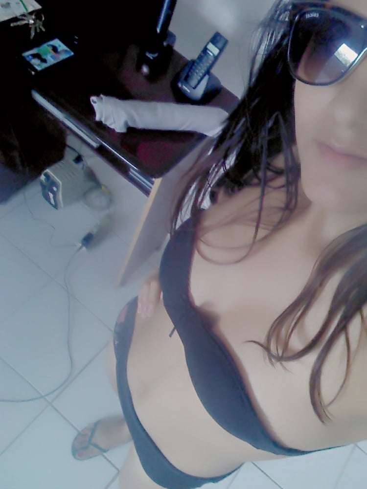 Belle chienne a defoncer
 #91707747