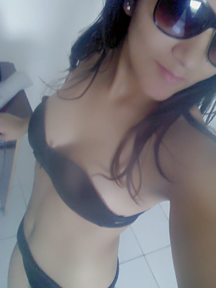 Belle chienne a defoncer
 #91707748