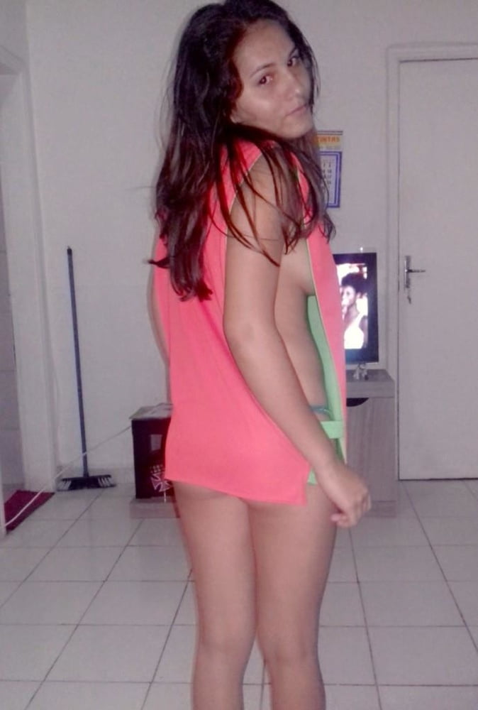 Belle chienne a defoncer
 #91707749