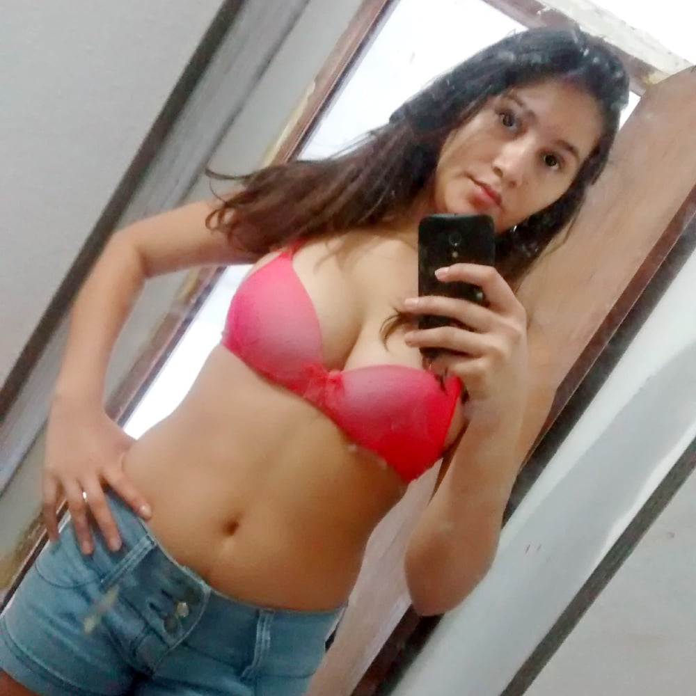 Belle chienne a defoncer
 #91707755