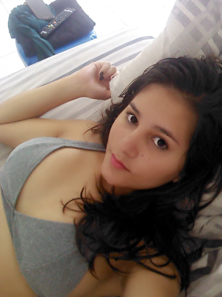 Belle chienne a defoncer
 #91707758