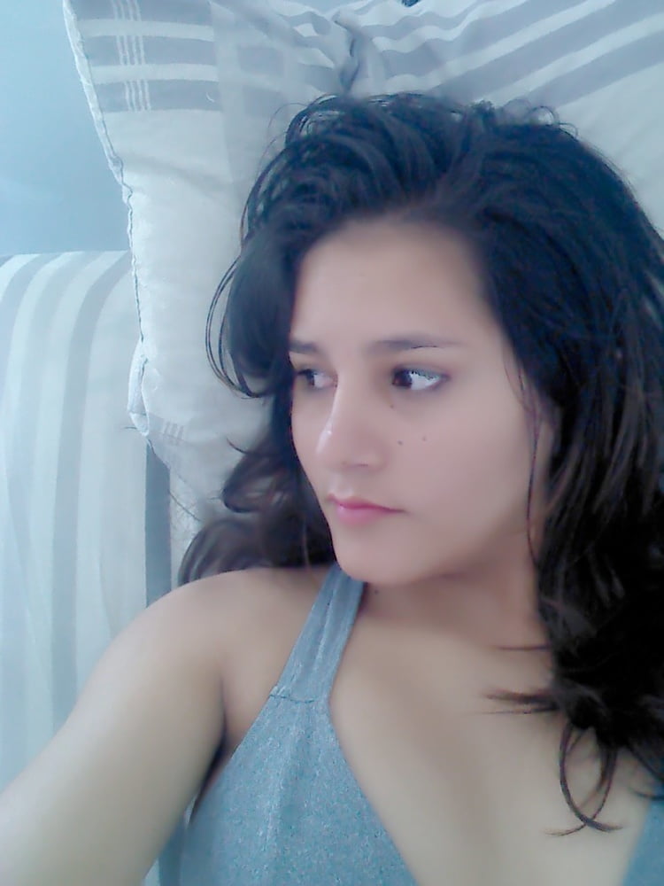 Belle chienne a defoncer
 #91707759