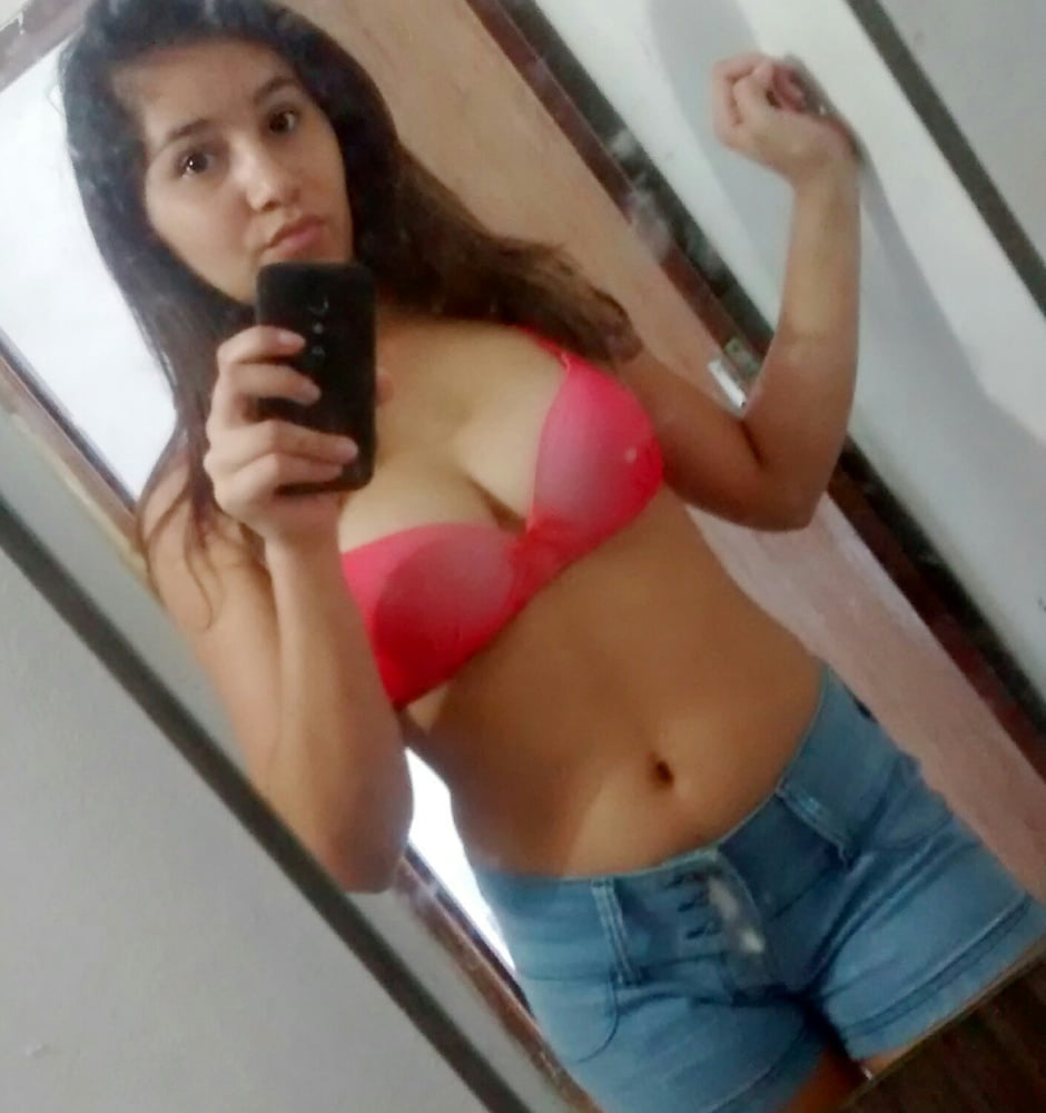 Belle chienne a defoncer
 #91707761