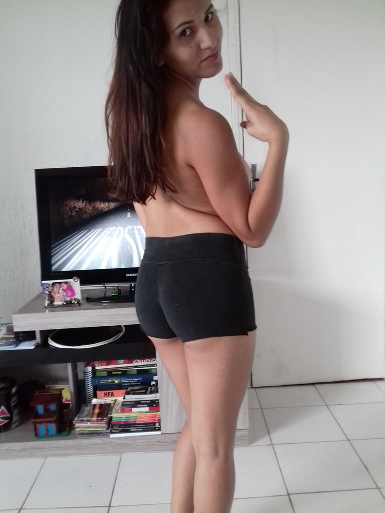 Belle chienne a defoncer
 #91707767