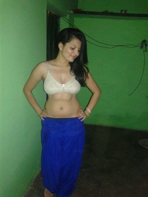 Indian desi girl nude
 #89094881