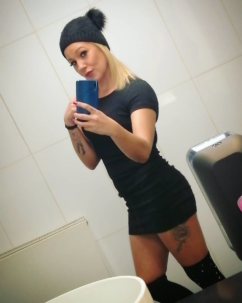 Serbische blonde skinny milf mom schönen Arsch goca vujetic
 #106277988