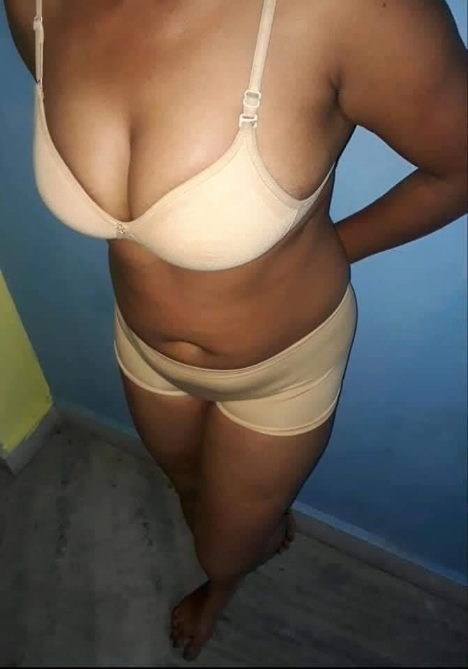 Ehefrau sri lankan sexy heiß
 #101254503