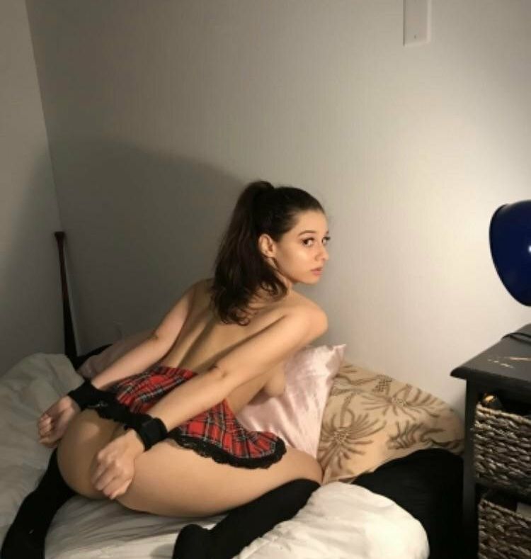 Avianamona desnuda #108112442