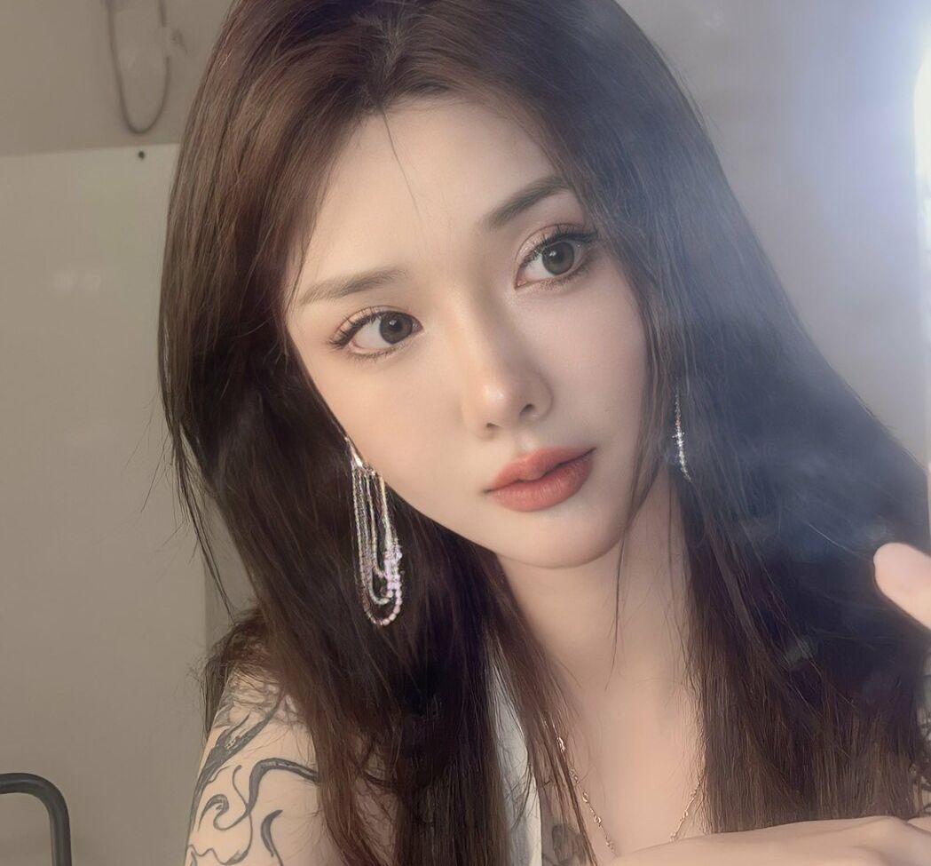 Kiligkira desnuda #108202128