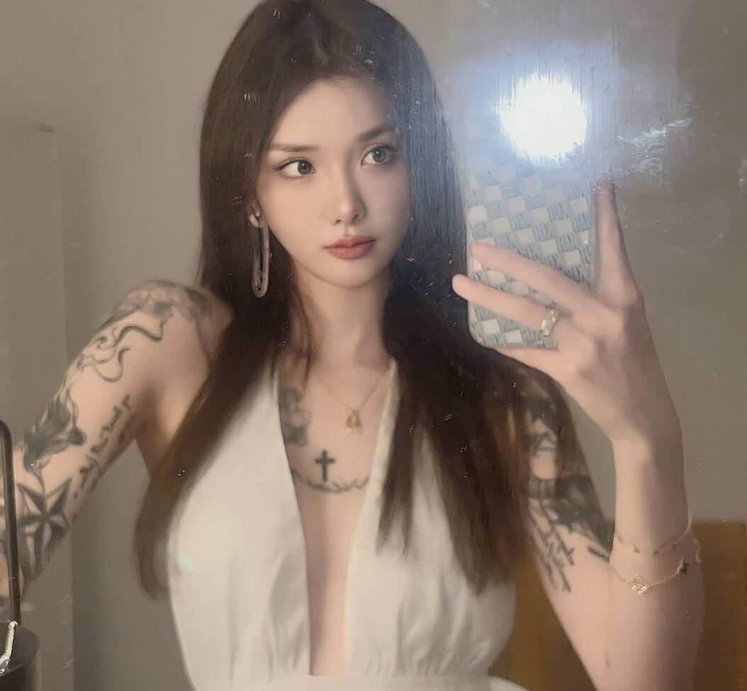 Kiligkira desnuda #108202129