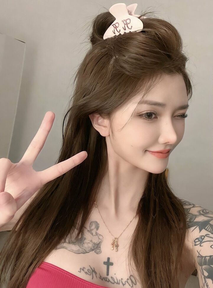 Kiligkira desnuda #108202131