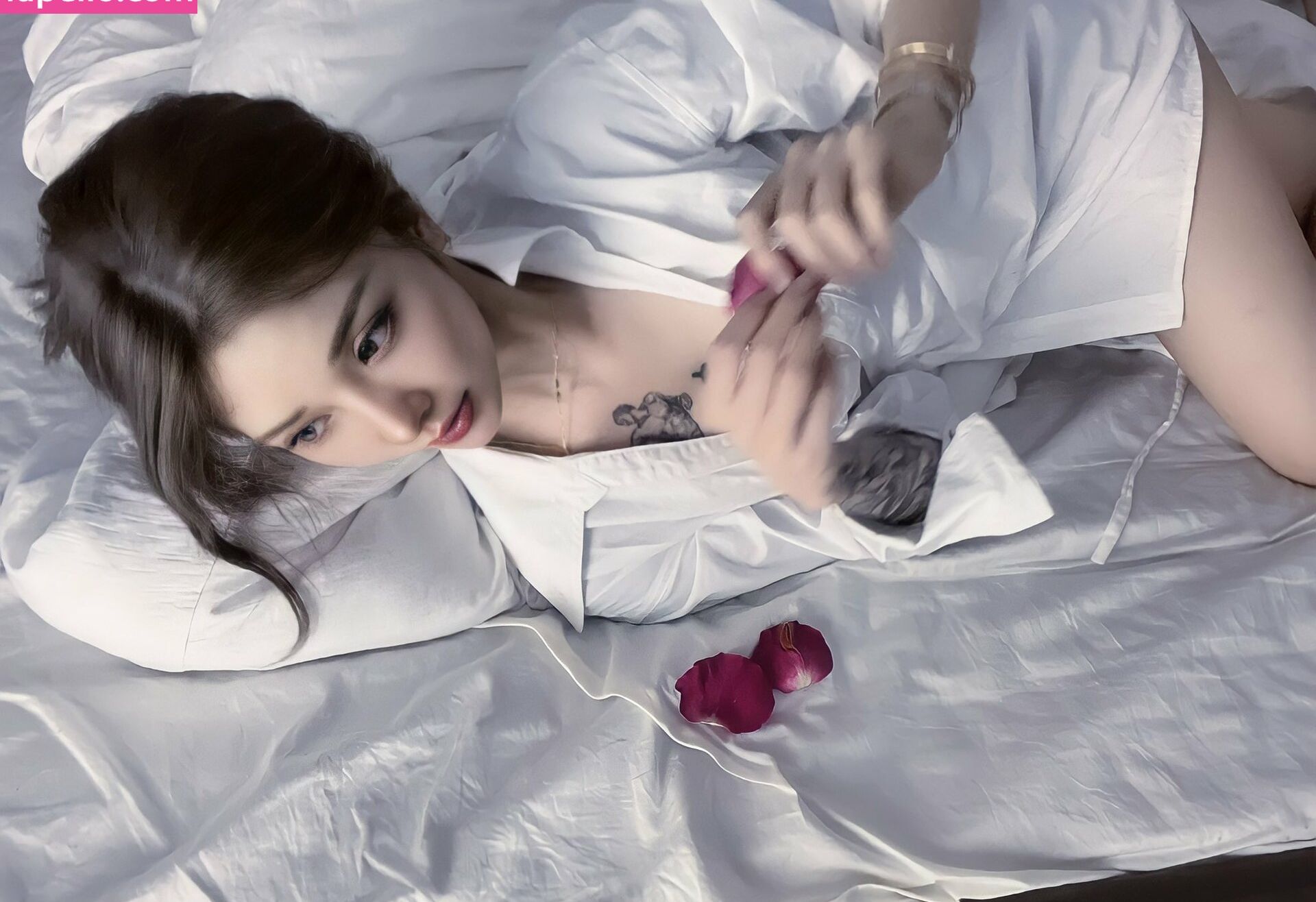 Kiligkira desnuda #108202136