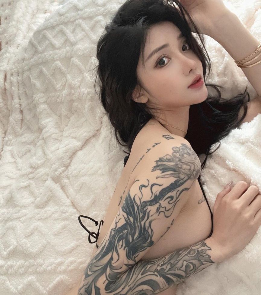 Kiligkira desnuda #108202158