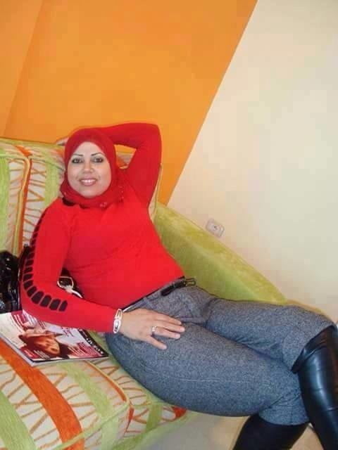 Slut hijab ama de casa madura milf mamá culo
 #80535923