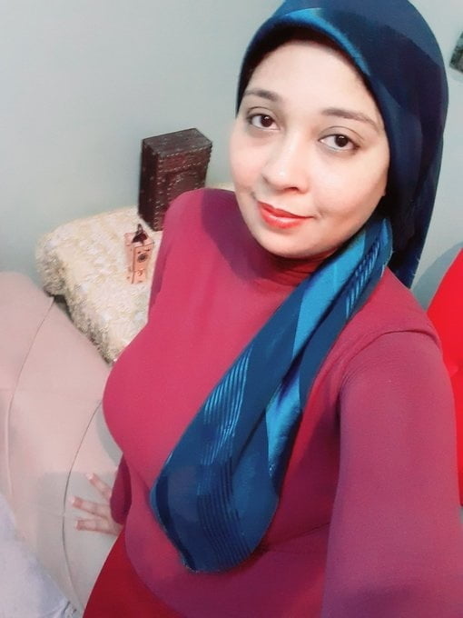 Slut hijab housewife mature milf mom ass
 #80535988