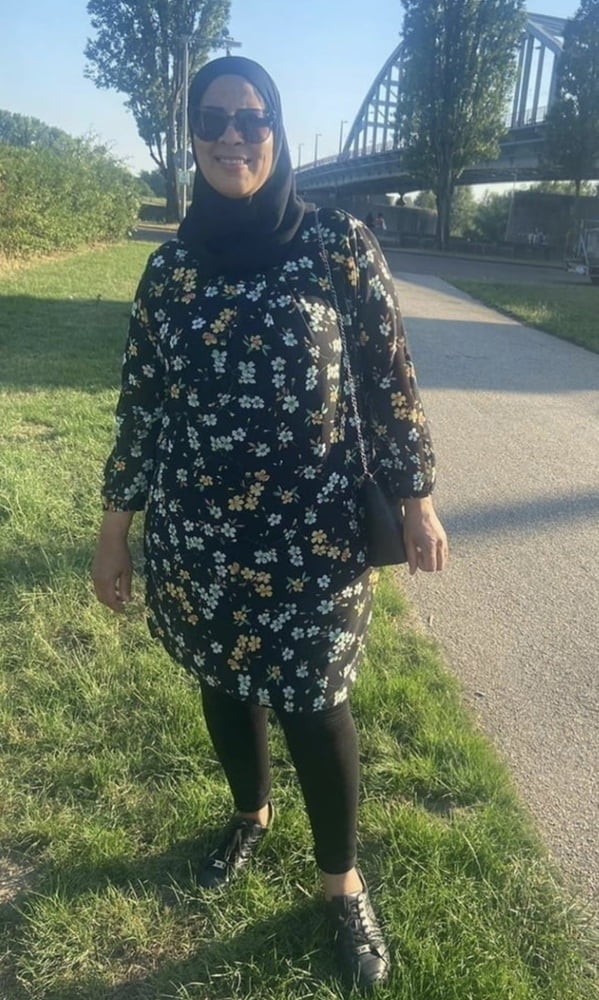 slut hijab housewife mature milf mom ass #80536051