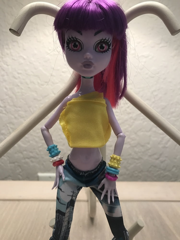 Monster High benutzerdefinierte Puppe
 #93107341