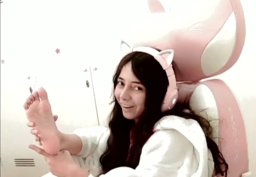 Babycaroline69 desnuda #107892994