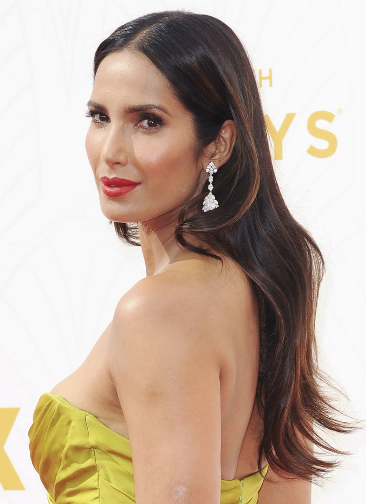 Masturbazione per padma lakshmi
 #102845280