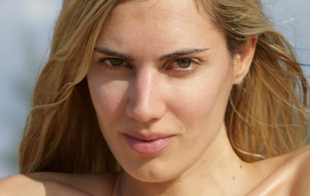 A naturist girl photographed #81259597