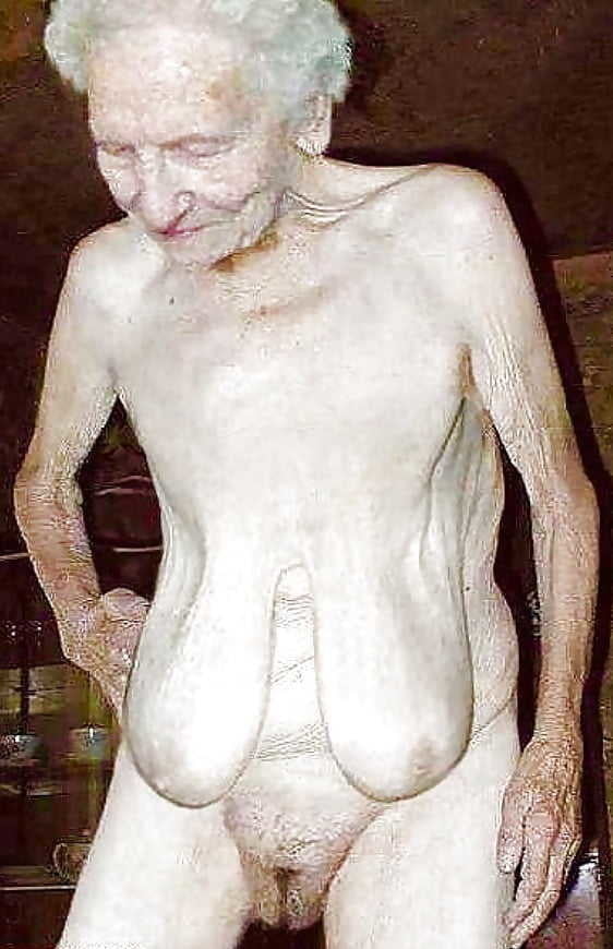 Sehr alte Omas große Titten
 #103770621