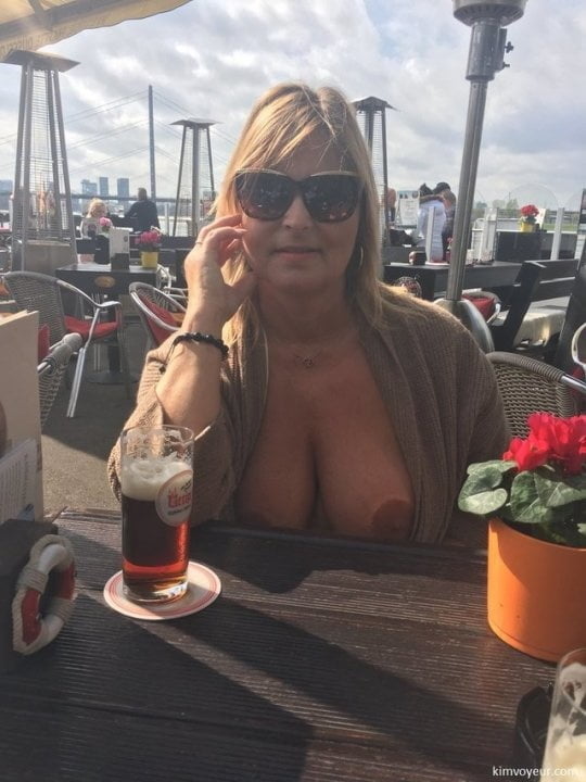 Public MILFs 07 #100234414