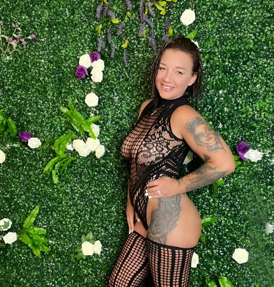 Christina Model desnuda #107793720