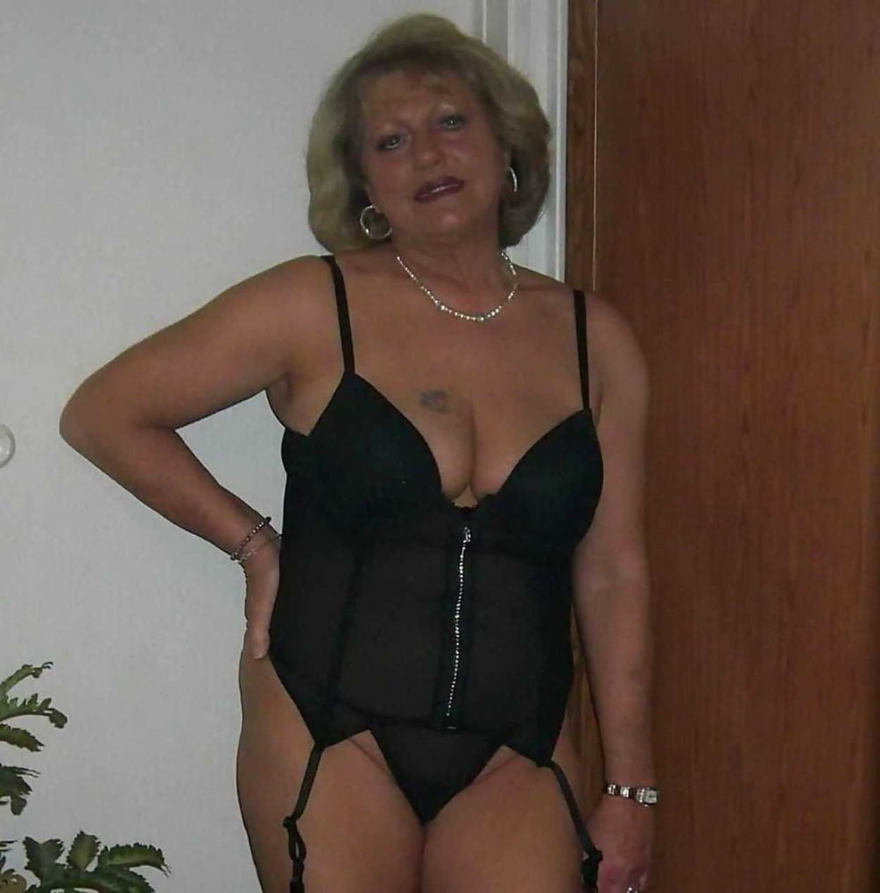From MILF to GILF with Matures in between 305 #89137524