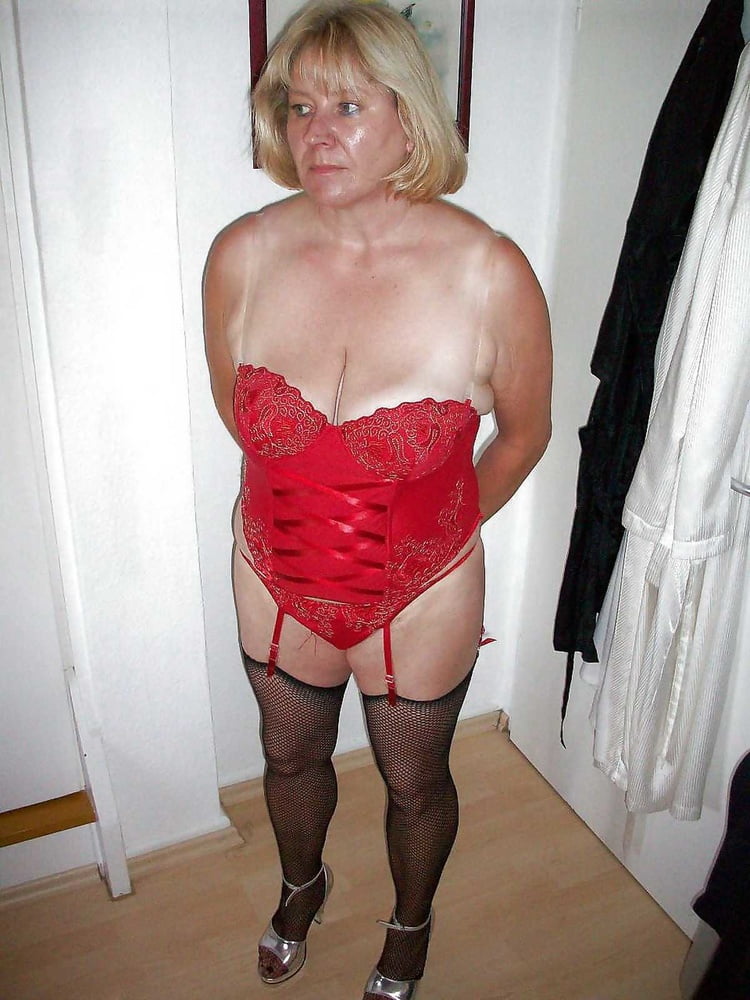 From MILF to GILF with Matures in between 305 #89137569