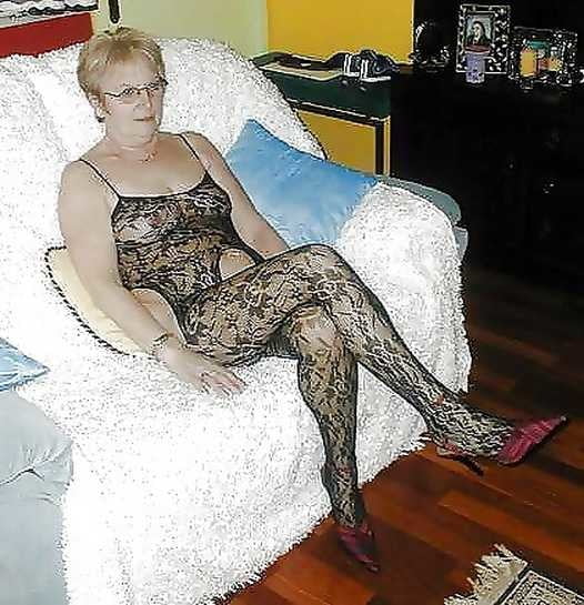 From MILF to GILF with Matures in between 305 #89137575