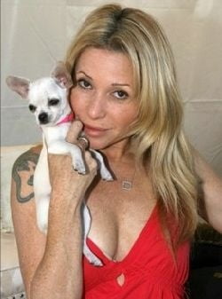 Eg diario rubia flaca actriz de voz
 #102134237