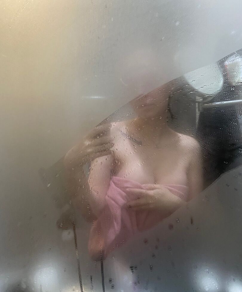 Dear.iris desnuda #109565973