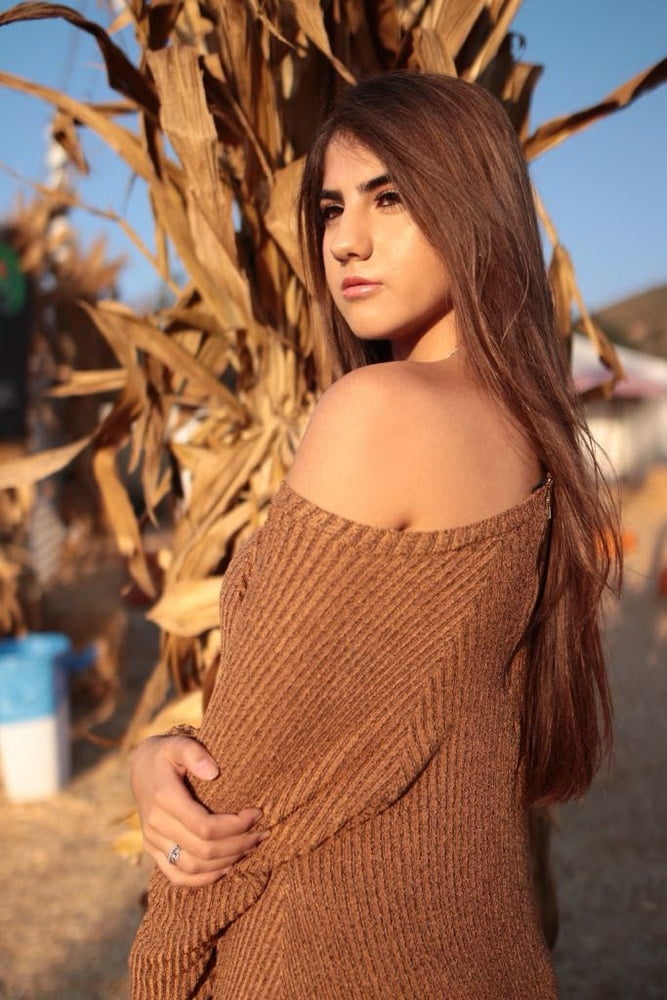 Amateur Brünette 167
 #105048601