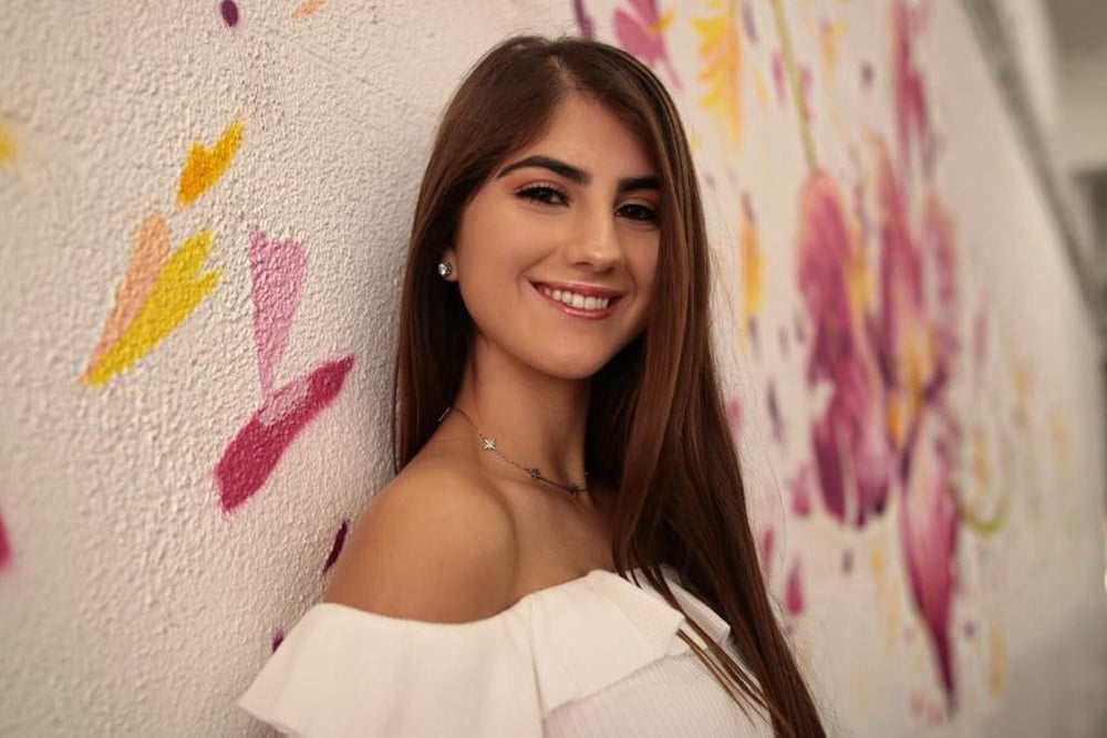 Amateur Brünette 167
 #105048604