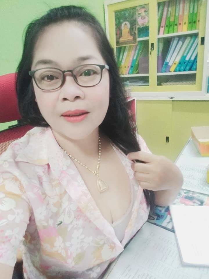 Ibu tetek besar #90689573