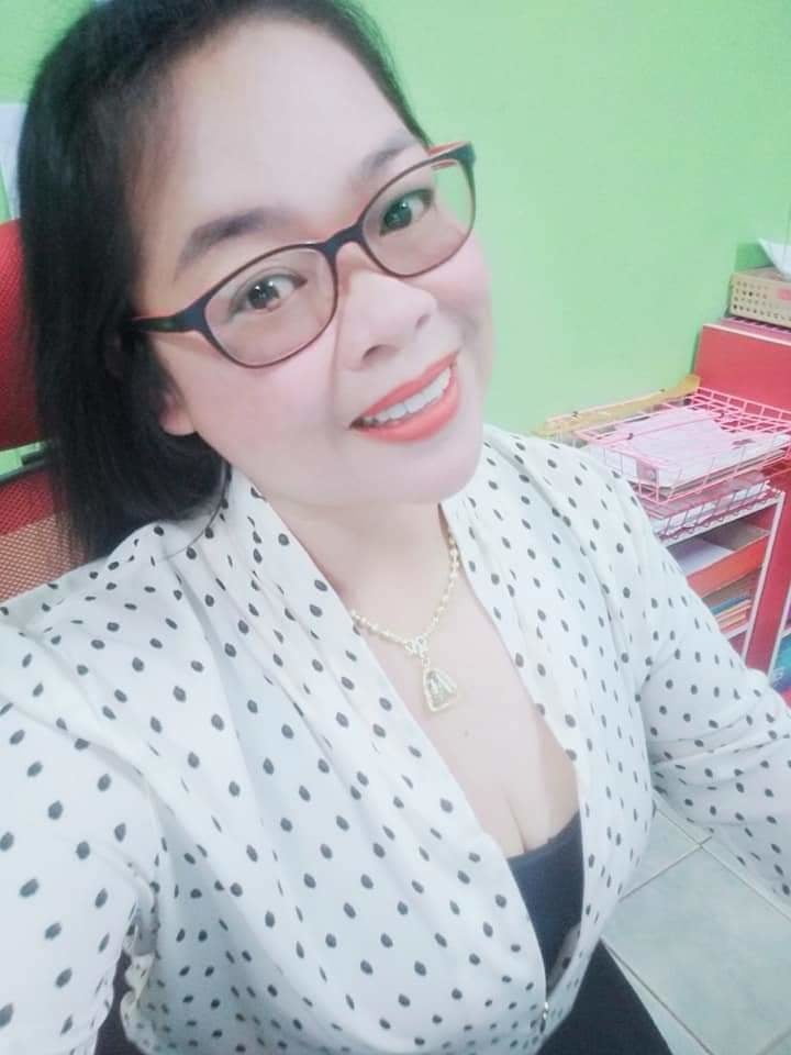 Ibu tetek besar #90689576