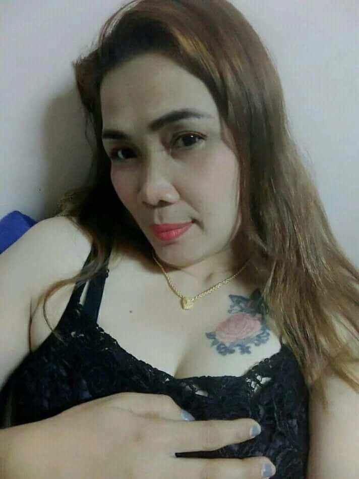 Ibu tetek besar #90689645