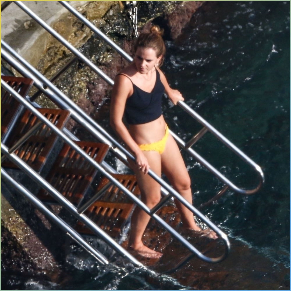 Emma watson bikini 08-04-2020
 #88171349