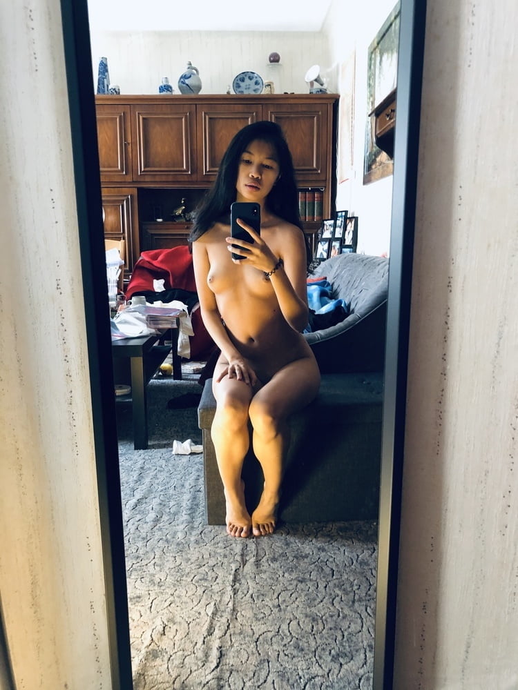 Traviesa filipina puta le encanta mostrar su cuerpo desnudo
 #97207180