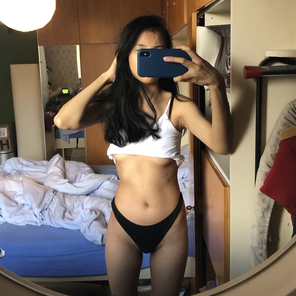 Traviesa filipina puta le encanta mostrar su cuerpo desnudo
 #97207213