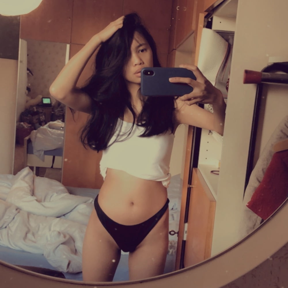 Traviesa filipina puta le encanta mostrar su cuerpo desnudo
 #97207348