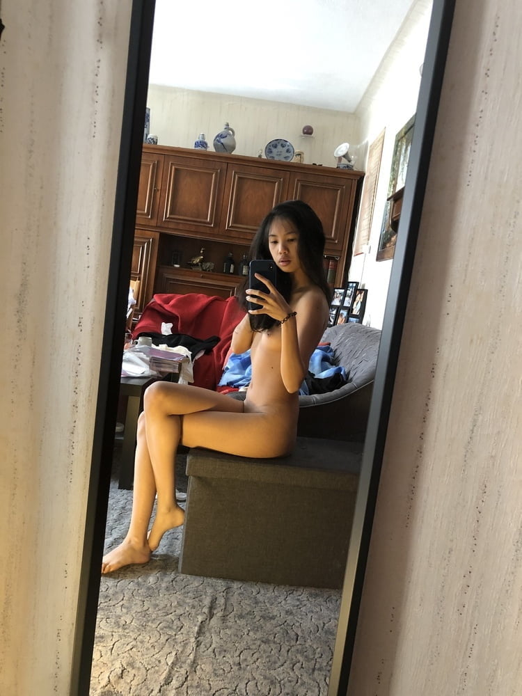 Traviesa filipina puta le encanta mostrar su cuerpo desnudo
 #97207368