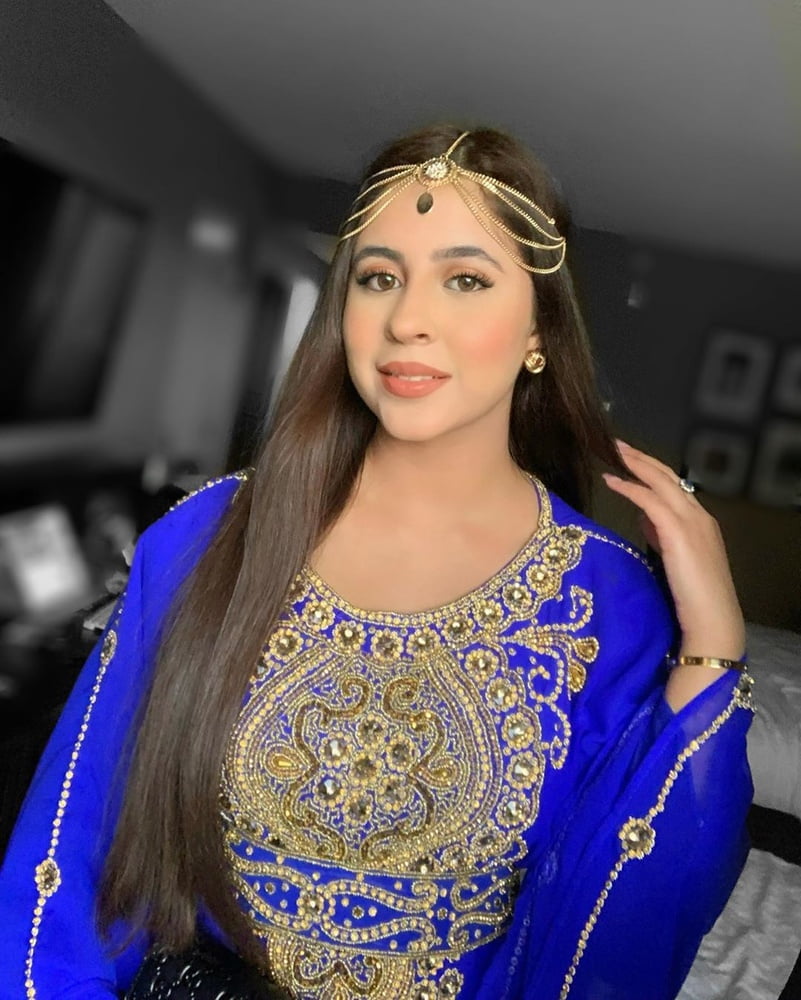 Pakistán indio árabe bengalí muñecas sexy
 #97431512