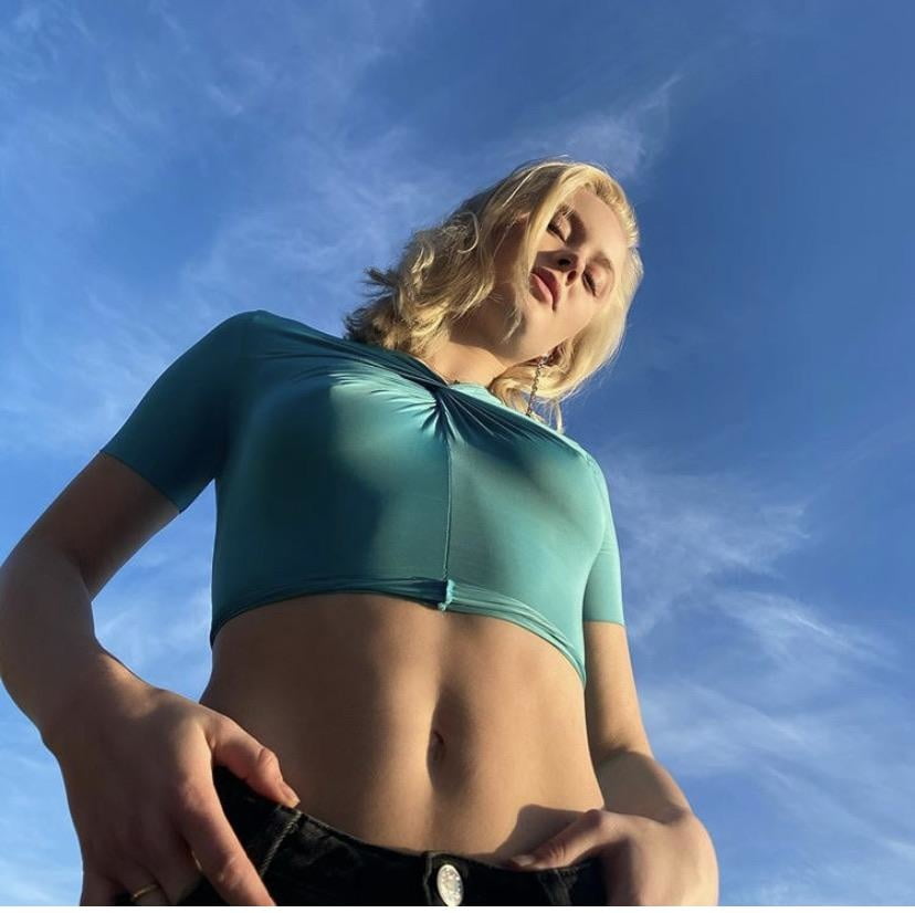 Zara larsson
 #82113477