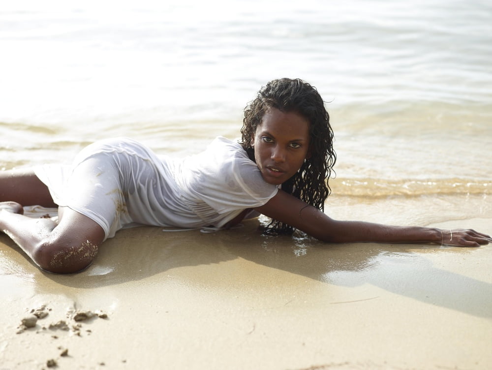 Robe mouillee
 #103384489