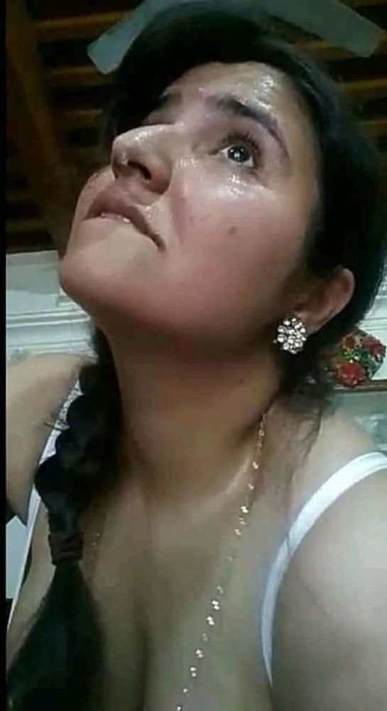 最もホットなDesi Rasia
 #91961929