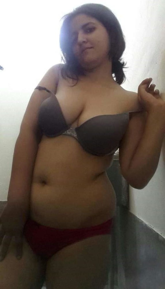 最もホットなDesi Rasia
 #91961939