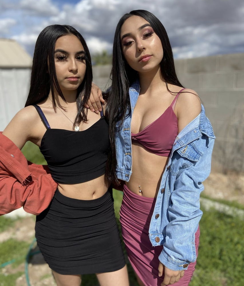 Joven alexia esperando su polla dura para entrar en ella
 #87622885