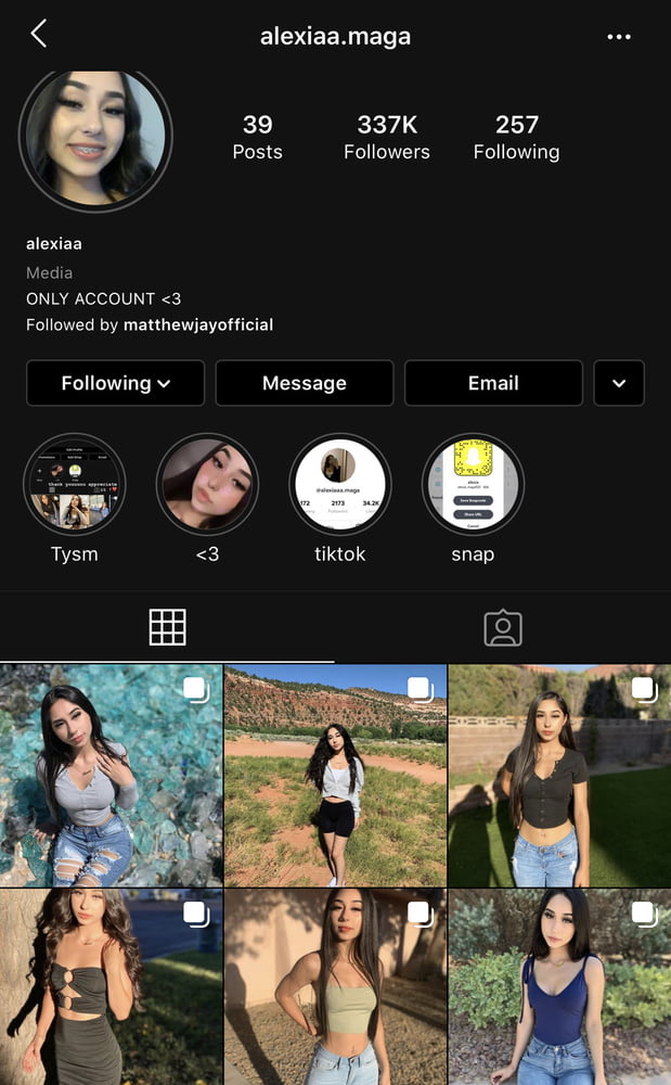 Joven alexia esperando su polla dura para entrar en ella
 #87622961