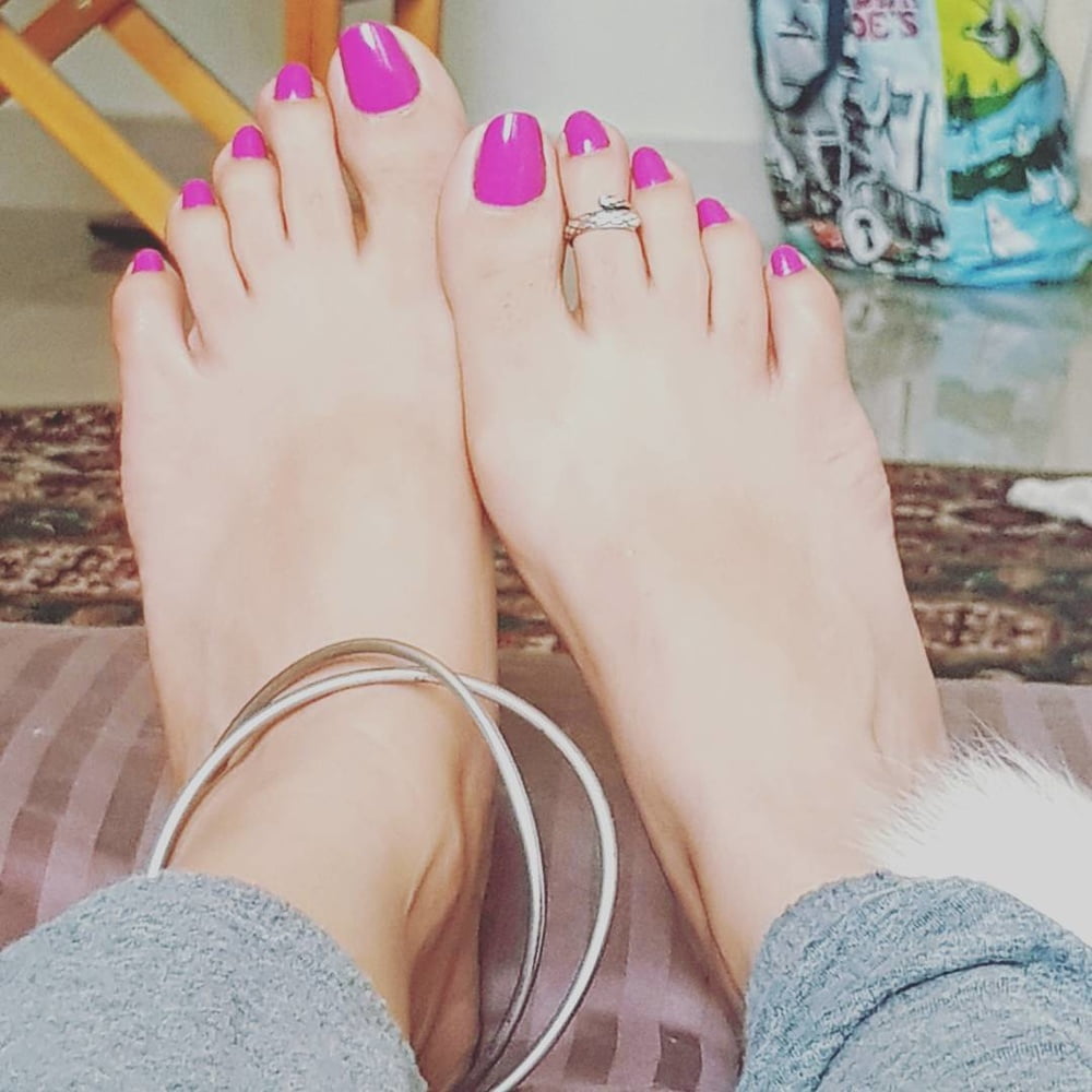 Sexy indische Füße 2
 #91938097